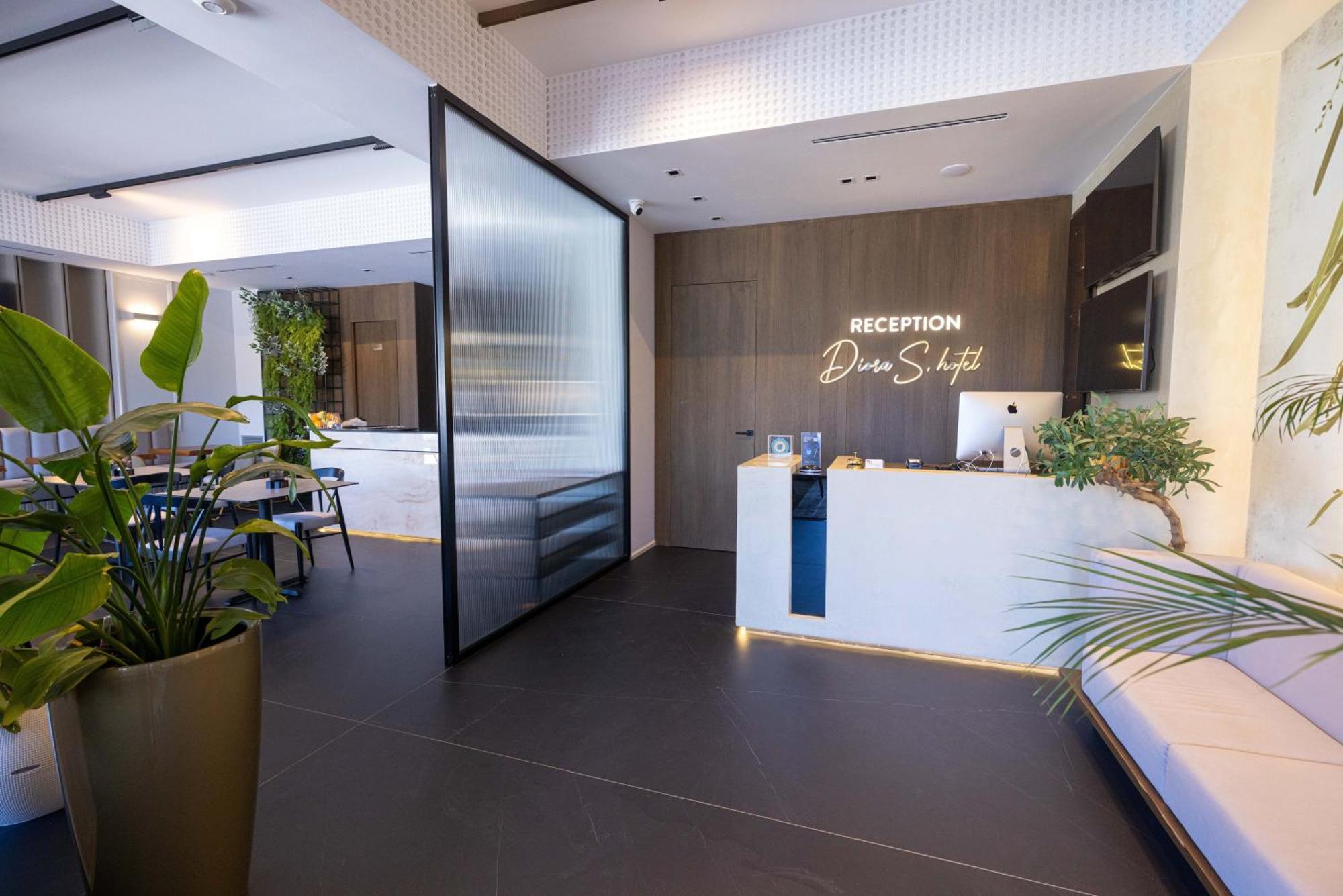 Diora'S Hotel And Apartments Vlorë Εξωτερικό φωτογραφία