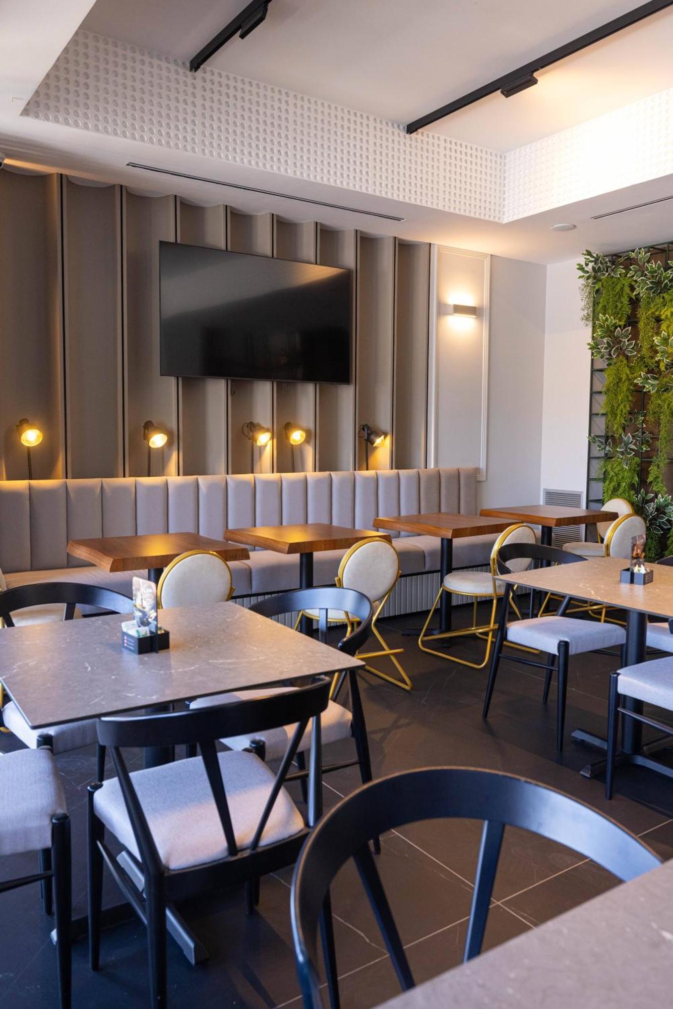 Diora'S Hotel And Apartments Vlorë Εξωτερικό φωτογραφία