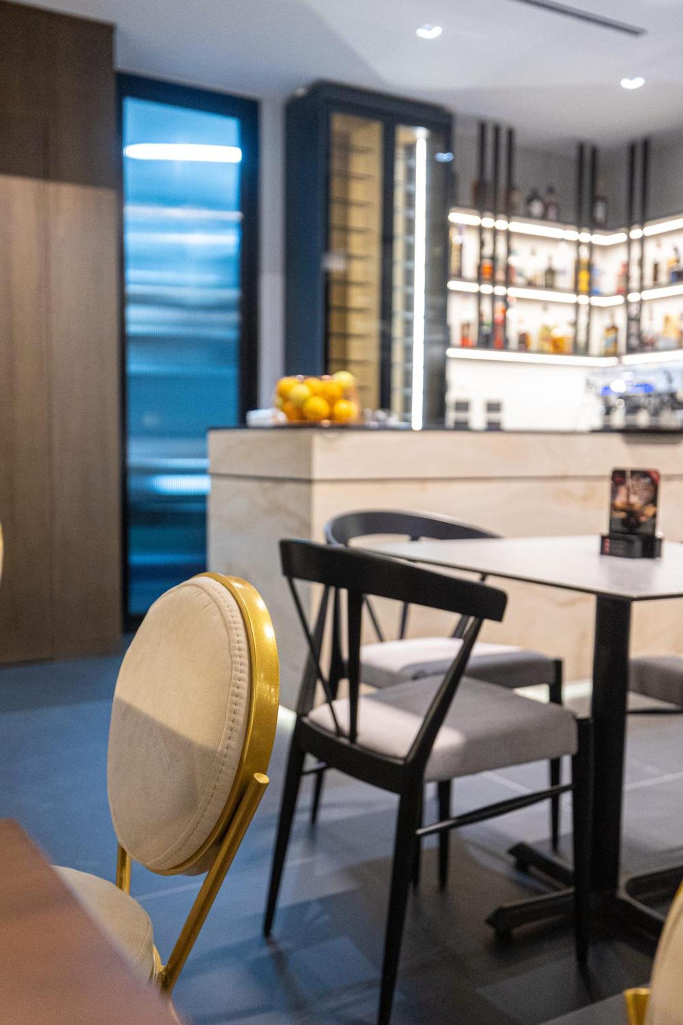 Diora'S Hotel And Apartments Vlorë Εξωτερικό φωτογραφία