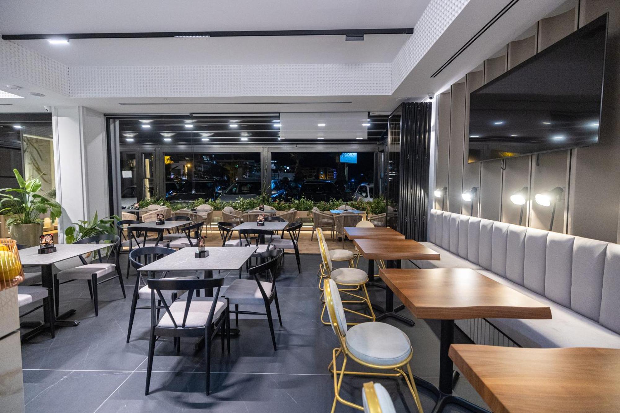Diora'S Hotel And Apartments Vlorë Εξωτερικό φωτογραφία