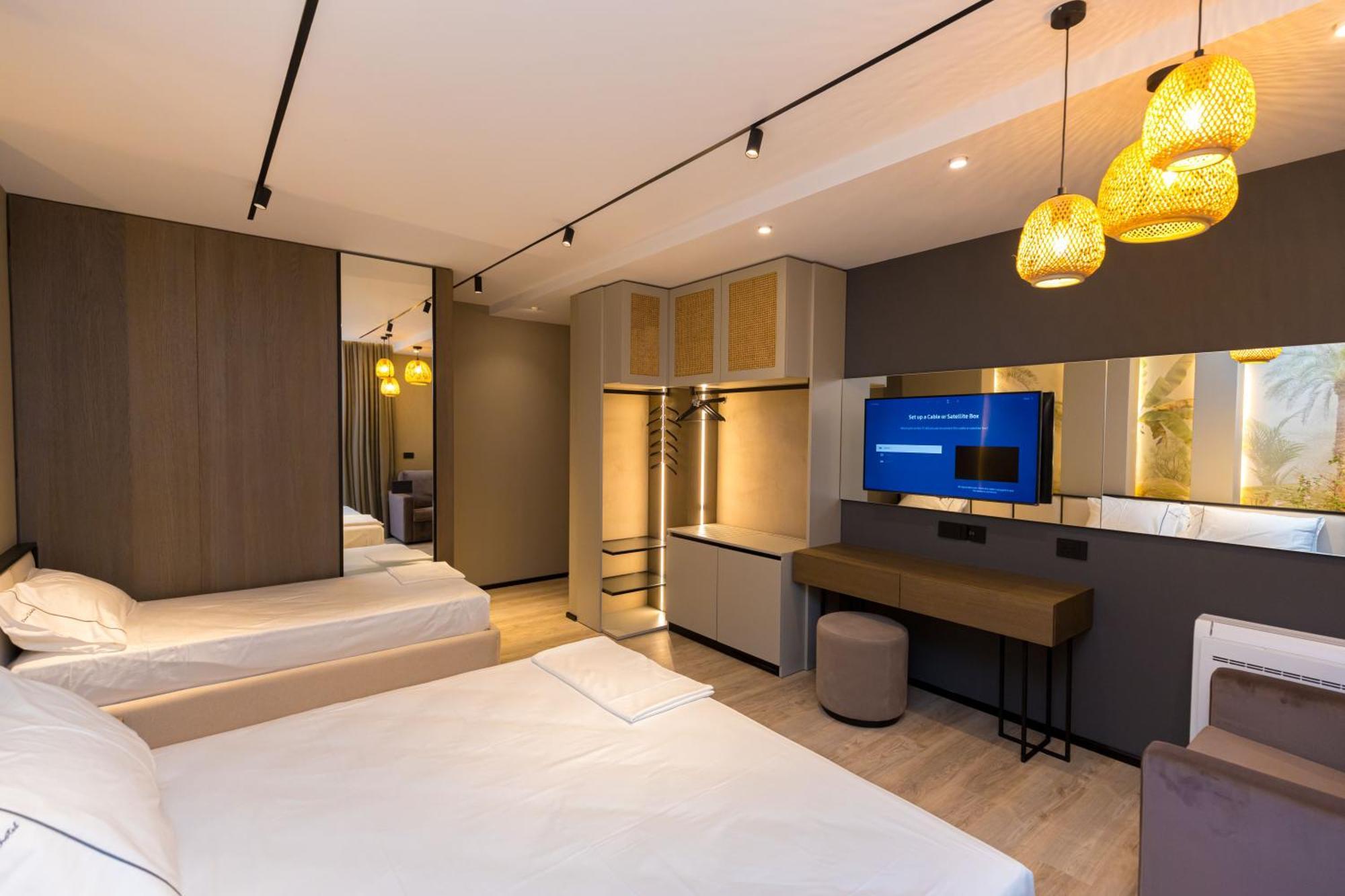Diora'S Hotel And Apartments Vlorë Εξωτερικό φωτογραφία
