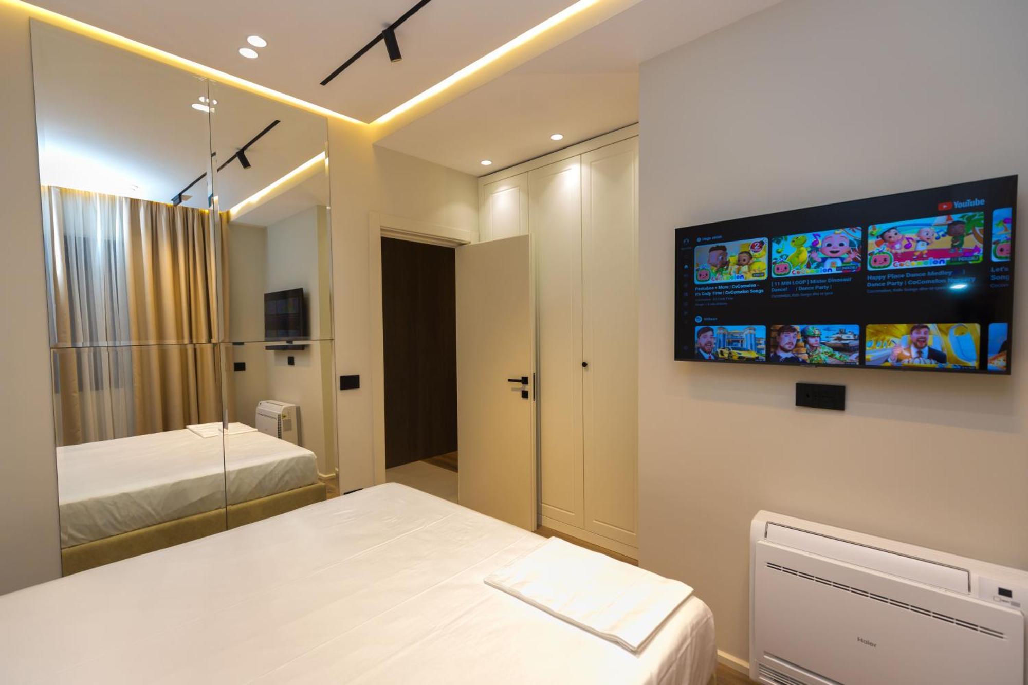 Diora'S Hotel And Apartments Vlorë Δωμάτιο φωτογραφία