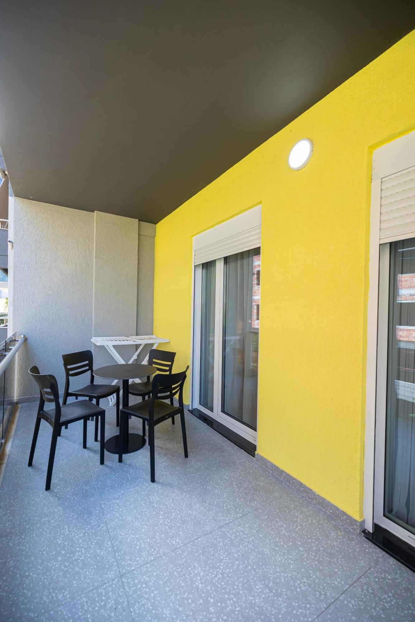 Diora'S Hotel And Apartments Vlorë Εξωτερικό φωτογραφία