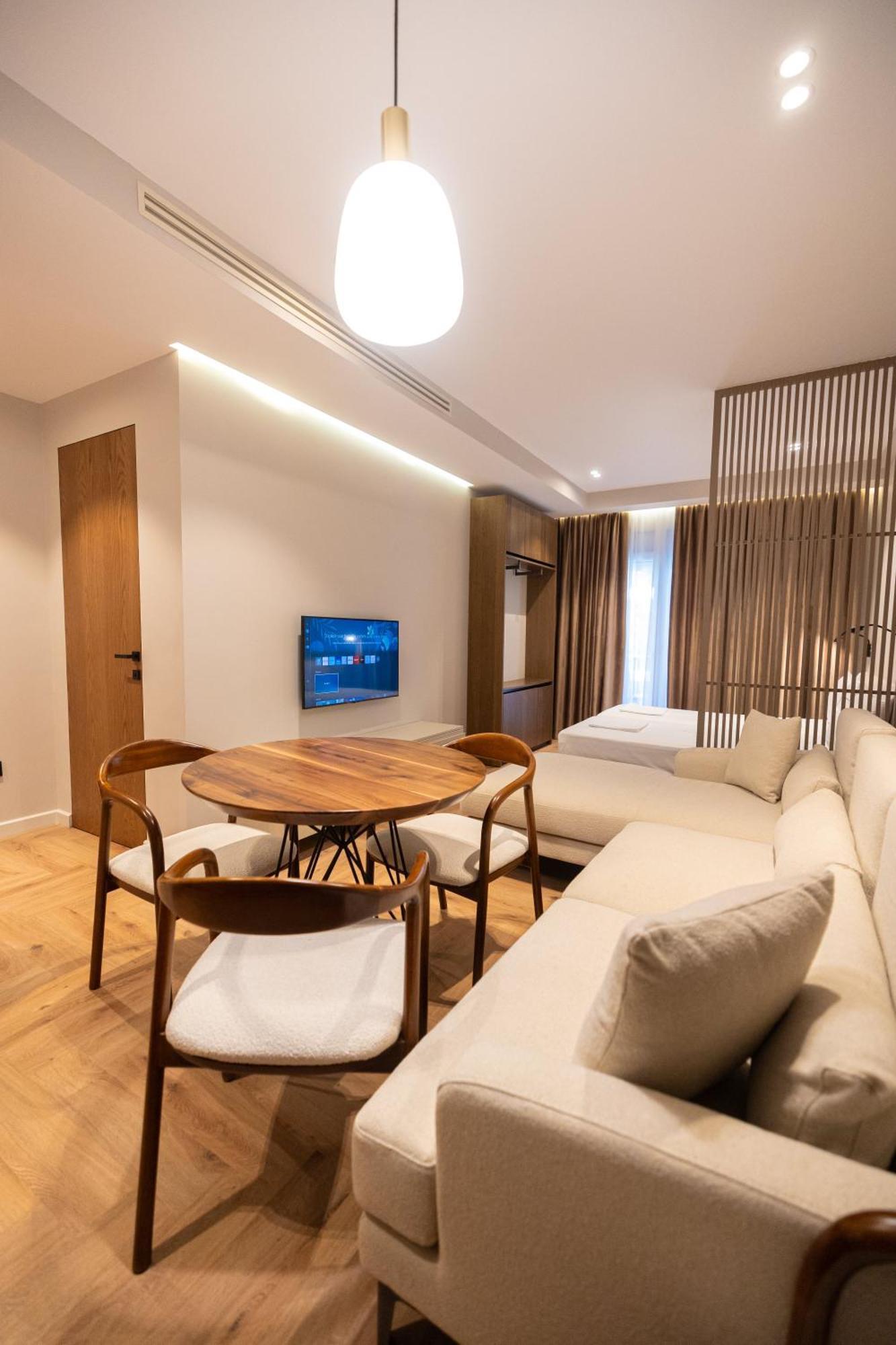 Diora'S Hotel And Apartments Vlorë Εξωτερικό φωτογραφία